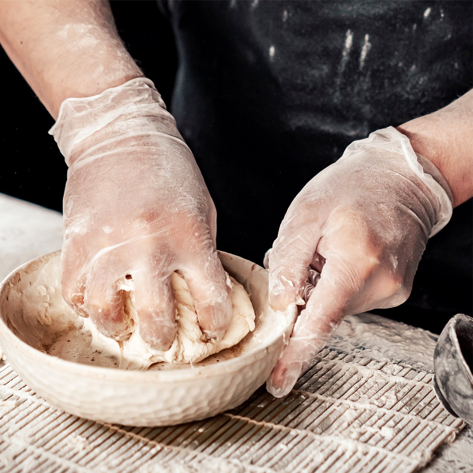 Schneider Disposable Vinyl Exam Gloves, Clear, VMFC20 Series (4 mil), 50ct Box image 6